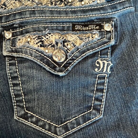 Miss Me Jeans Signature Boot 27 - Picture 4 of 16